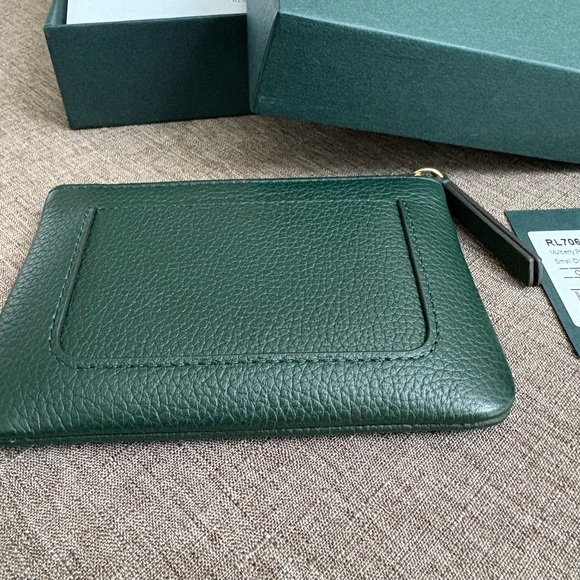 Mulberry Green Leather Coin Purse with Gold Accents - Picture 6 of 6